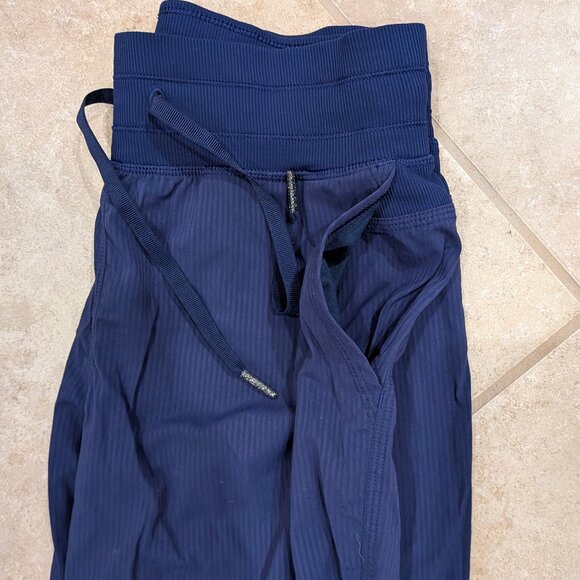 Dance Studio Mid-Rise Jogger 7/8 Length - Picture 2 of 3